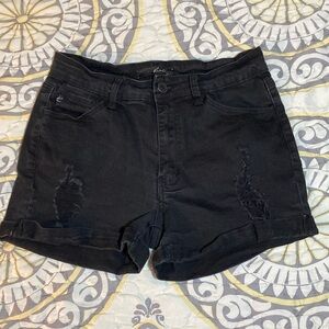 KanCan Black Cuffed Jean Shorts size 11/29 Estilo Distressed